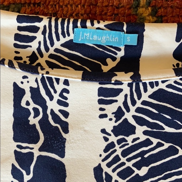 Professional and Flattering J. McLaughlin Dress - Picture 11 of 12